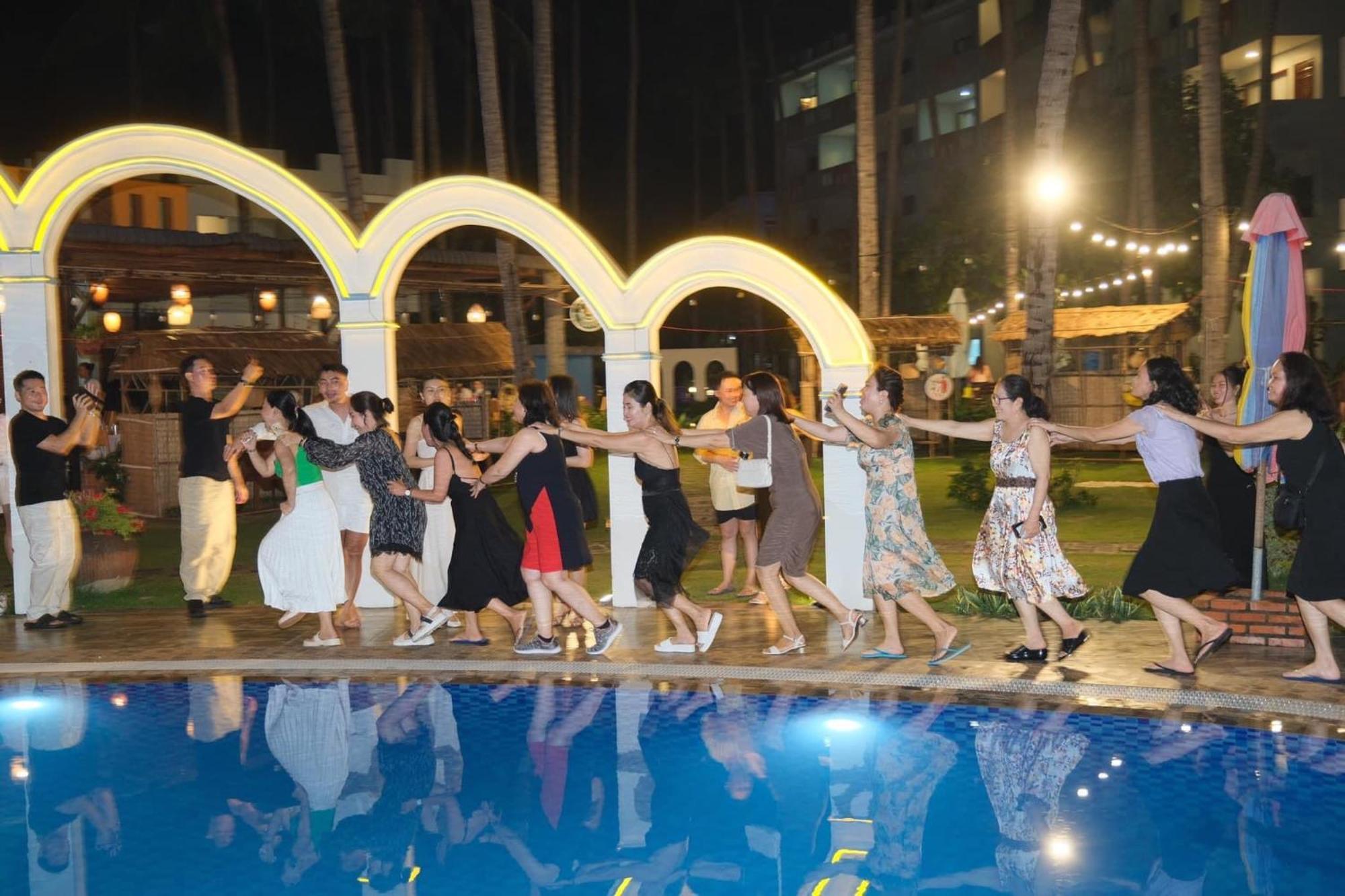 מואי נה Ocean Place Resort מראה חיצוני תמונה